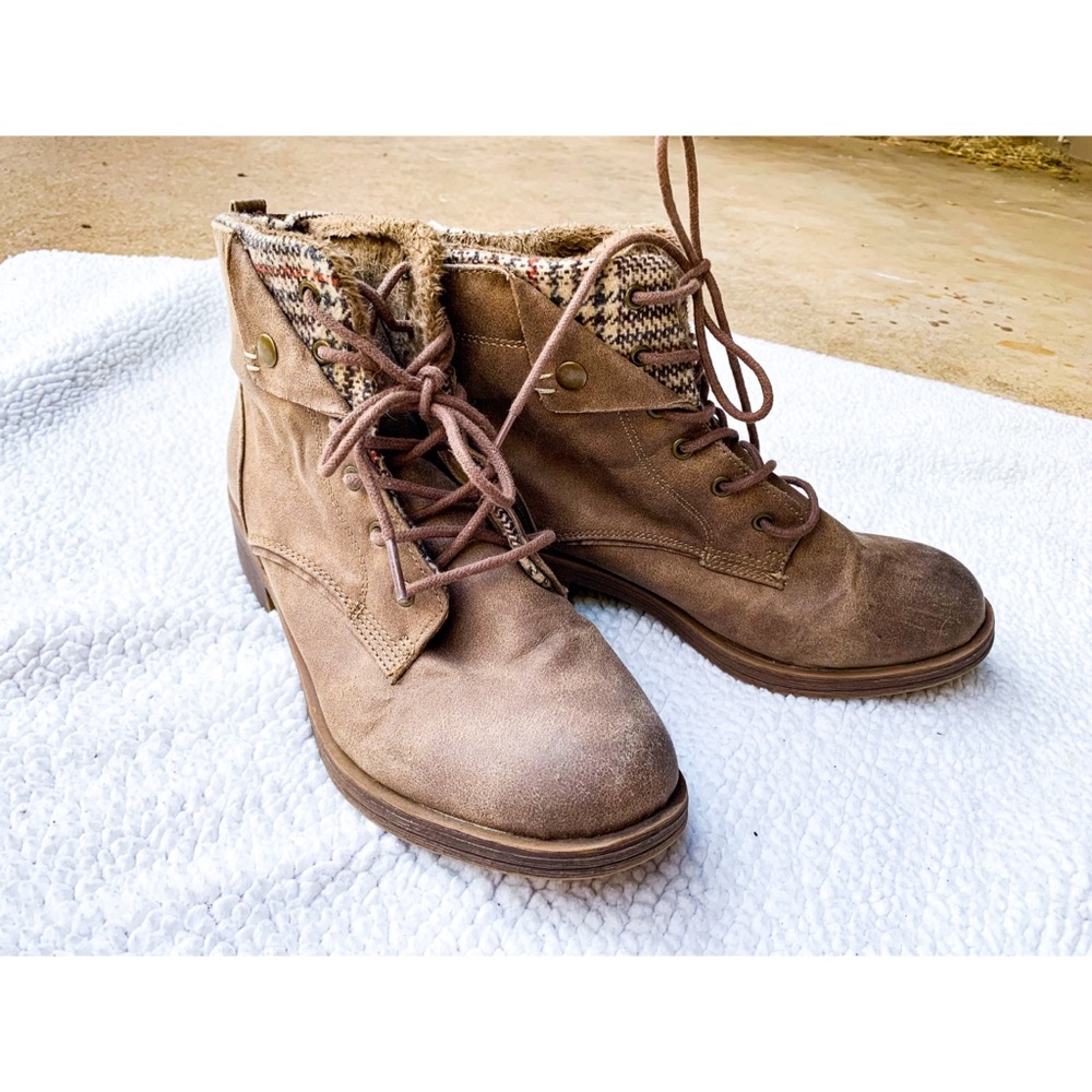 Rock & Candy Junie Boots Brown Winter Boots Faux Fur Lined Lace Up 9.5